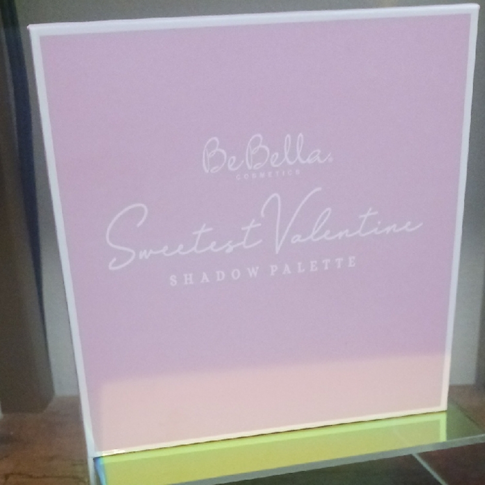 BeBella Sweetest Valentine Shadow Palette